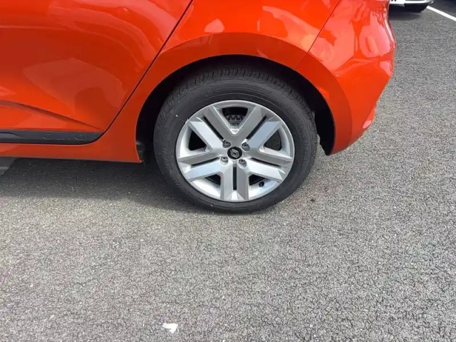 Renault Clio eco-g 100 ch gsr2 — photo 3