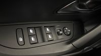 Peugeot 2008 1.5 BlueHDi 130ch S&S Allure Pack EAT8 125g — photo 28