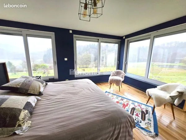 Propriété 7 pièces 240 m²