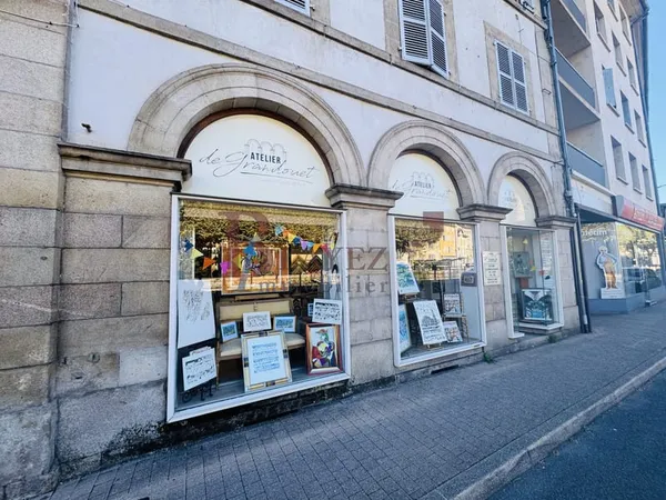 Local professionnel de 70,56 m2 à vendre Emplacement idéal