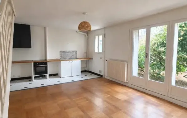 T128 à vendre duplex independant avec terrasse (parking possible) paris 5e