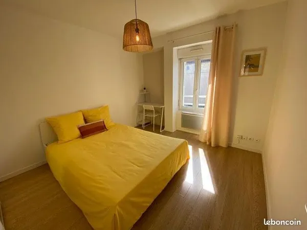 Une chambre en colocation de deux personnes
