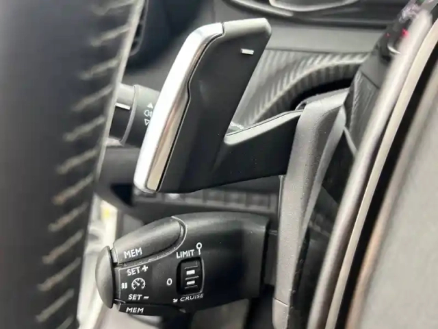 Peugeot 2008 puretech 130 s&amp;s eat8 — photo 20