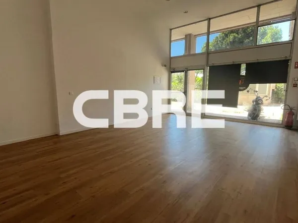 Boutique 99 m²
