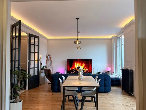 Appartement T3 de 96 m² au style haussmannien, entièrement rénové et climatisé - Centre-ville du Puy