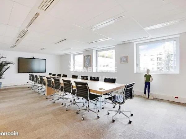 Bureau 436 m²