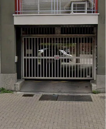 Place parking sécurisé à 2mn du métro Lille- porte de Douai