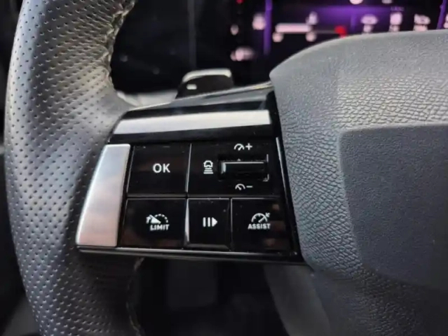 Opel Astra vi 1.2 turbo 130ch auto elegance business — photo 20