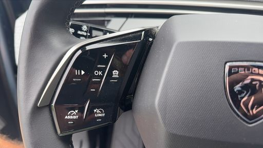 Peugeot 3008 1.2 Hybrid 136 e-DSC6 - Allure – 2025 – 8716 km – Hybride essence – Boîte Automatique — photo 14