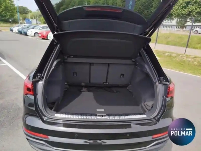 Audi Q3 35 tfsi 150ch s line s tronic 7 — photo 6