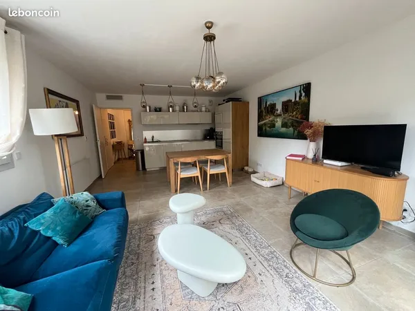 Appartement 3 pièces 63 M2-RDC/1