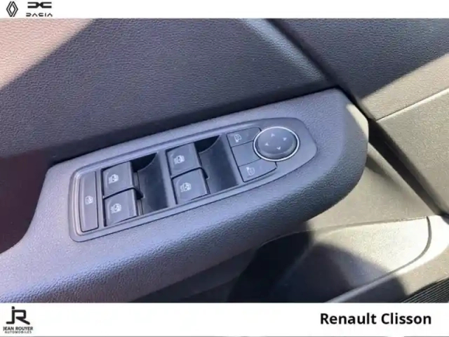 Renault Clio tce 90ch evolution — photo 14