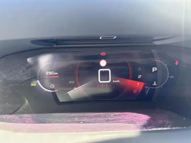 Peugeot 2008 puretech 130 s&amp;s eat8 allure pack — photo 21