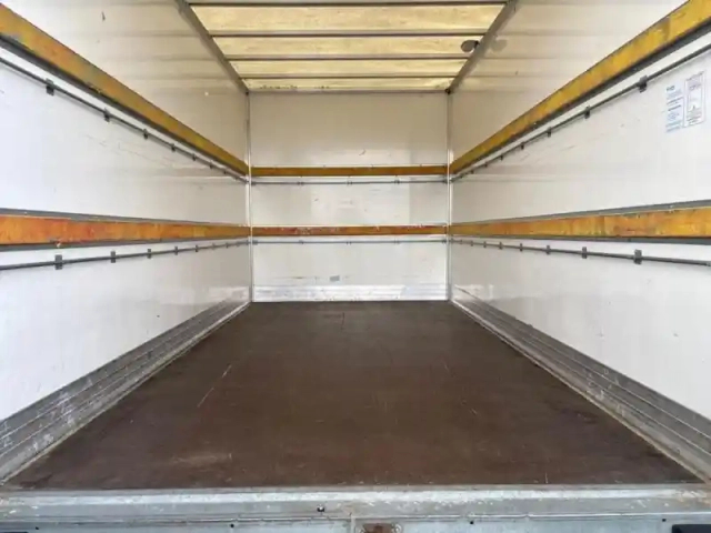 Ford Transit 2t ccb p350 l4 rj hd 2.0 ecoblue 170ch trend — photo 9