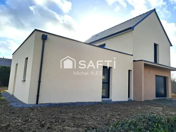Maison familliale neuve disponible de suite.