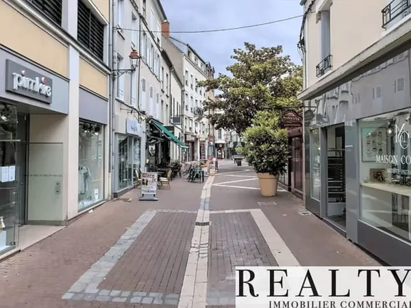 Boutique 310 m²