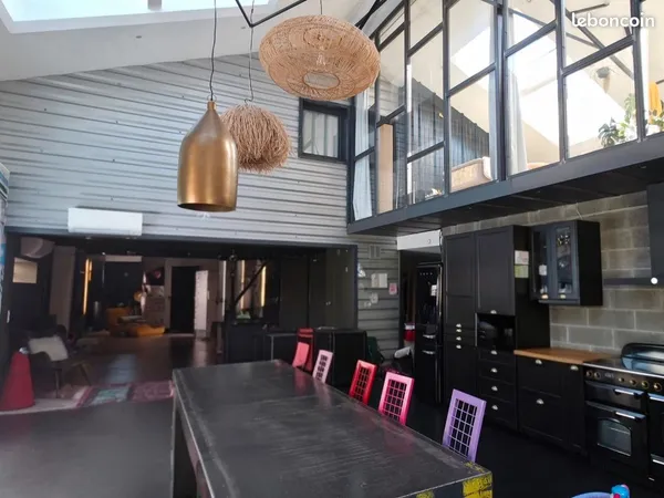 Loft atypique jardin annezin
