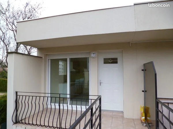 CLERMONT-FD F2 - 31,95 m2/terrasse