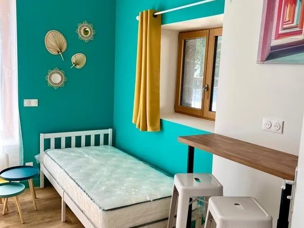 ✨ Studio neuf lumineux avec terrasse et parking privé