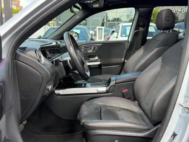 Mercedes Glb 200 d amg line — photo 33