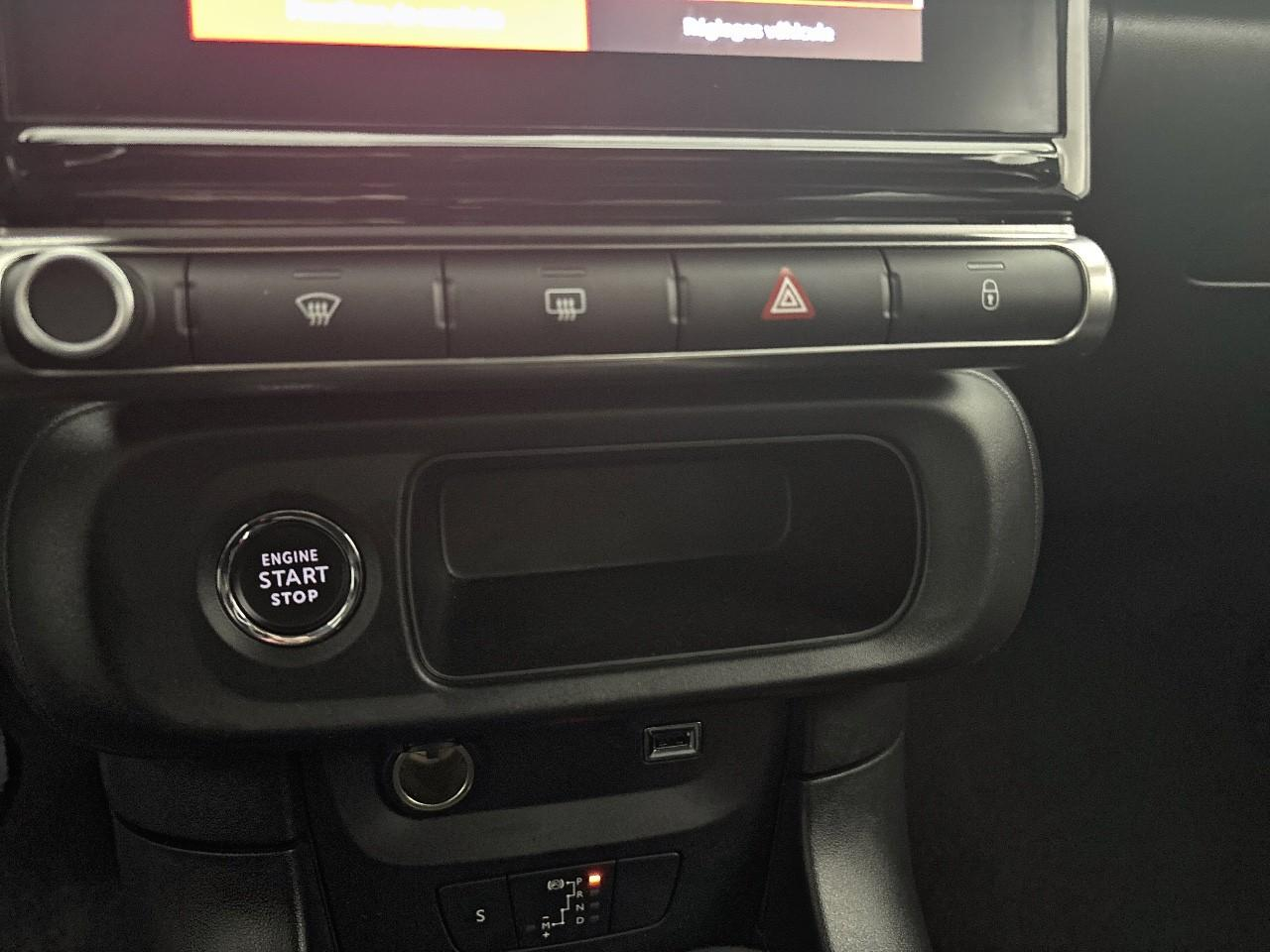 Citroën C3 puretech 110 s&s eat6 shine — photo 32