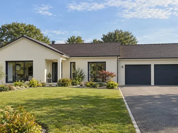 Maison à Couzeix 5 pièces, 4 chambres - 335 000 € - Terrain 545 m²