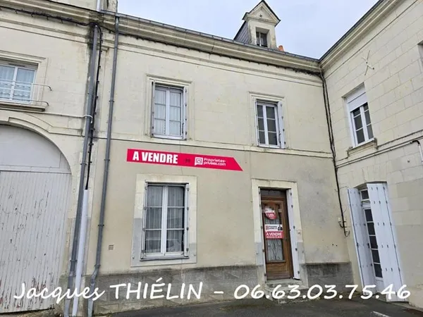 Immeuble à rénover hyper-centre VERNANTES