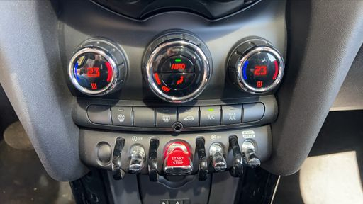 Mini Mini 1.5 Cooper 136 BVA - Edition Greenwhich – 2020 – 22287 km – Essence – Boîte Automatique — photo 16