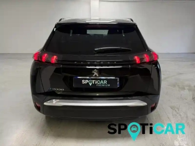 Peugeot 2008 e- 136ch style — photo 5