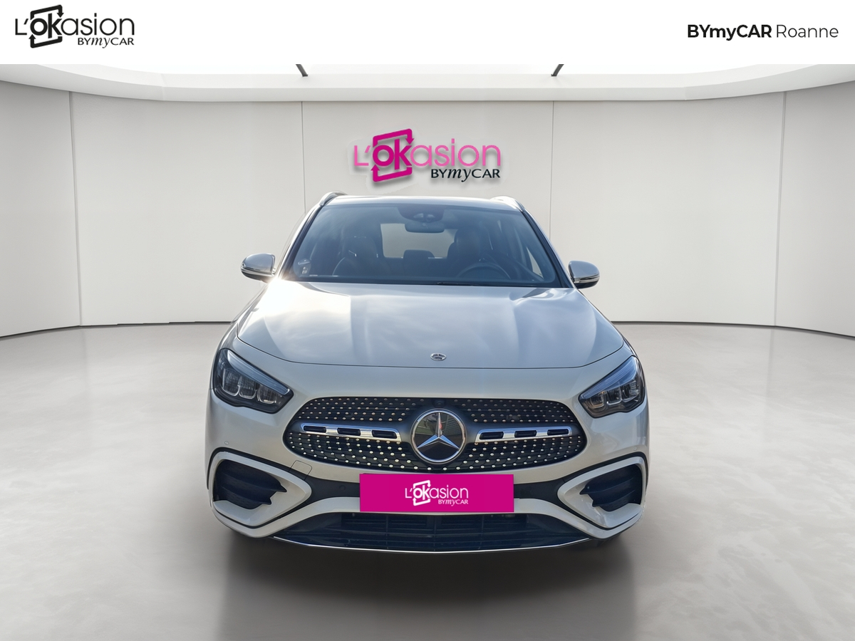 Mercedes GLA 180 7G-DCT — photo 8