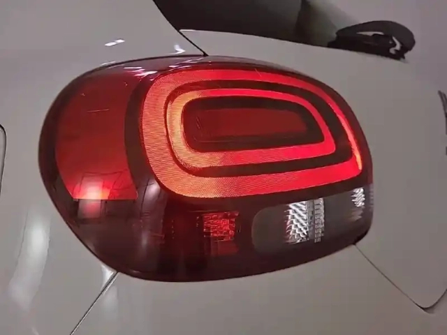 Citroën C3 puretech 83 s&amp;s bvm5 — photo 20