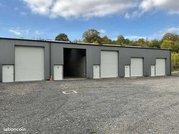 Box / Local de stockage avec électricité