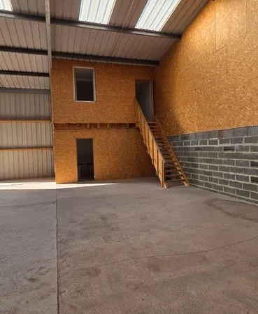 Local d’activité et entrepôt Vente Saint-Rémy 1p 430m² 1100€