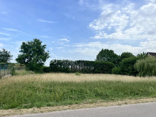 Terrain 1745 m²