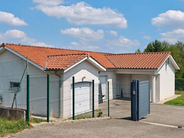 Loue maison individuelle de 2016 3 chambres vienne (38)