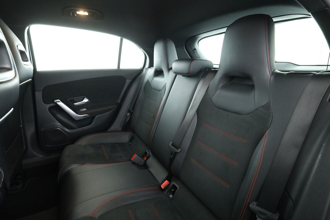 Mercedes-Benz Classe A 160 AMG Line — photo 13