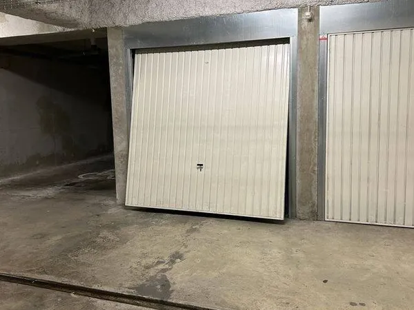 Parking 13 m²