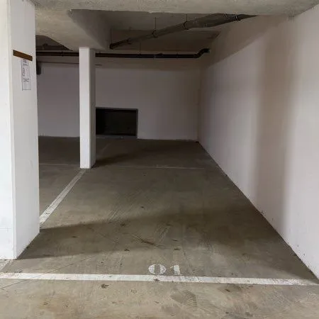 Double place de parking privative en enfilade - Résidence Villa Joséphine