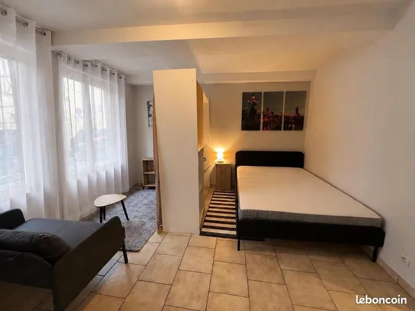 Studio meublé 22 m² - Rouen centre - Coin nuit séparé - Cuisine indépendante