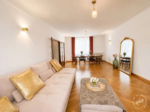 Maison 6 pièces 240 m²