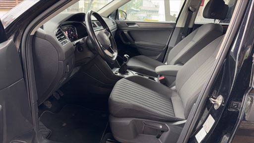Volkswagen Tiguan ALLSPACE 2.0 TDI 150 - Life Business – 2022 – 198154 km – Diesel – Boîte Manuelle — photo 16