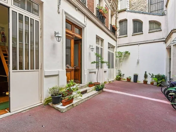 Bureaux 247 m²