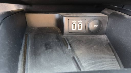 Ford Kuga 1.5 EcoBlue 120 BVA8 - Titanium – 2021 – 109958 km – Diesel – Boîte Automatique — photo 4