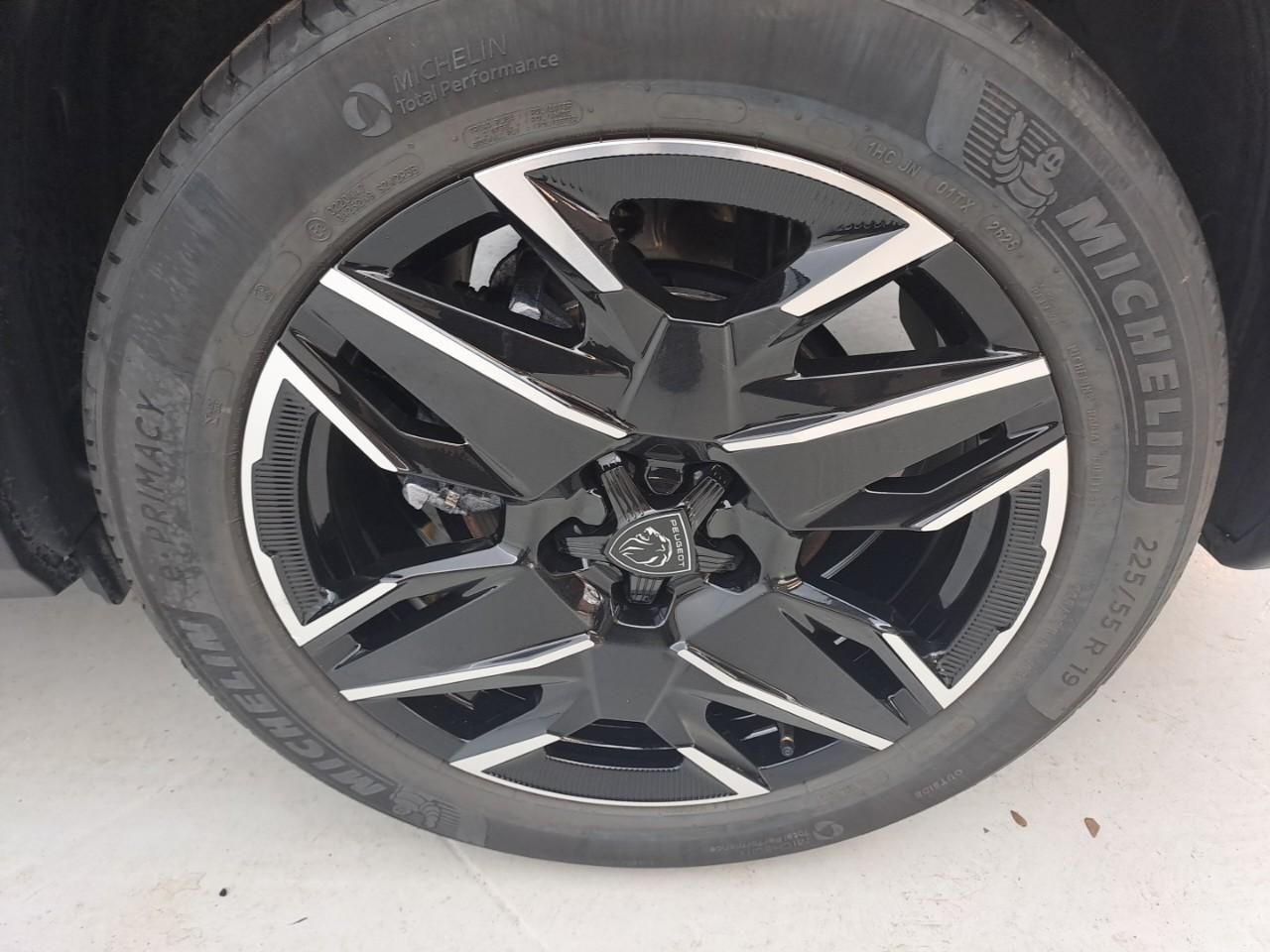 Peugeot 3008 hybrid 145 e-dcs6 allure — photo 25