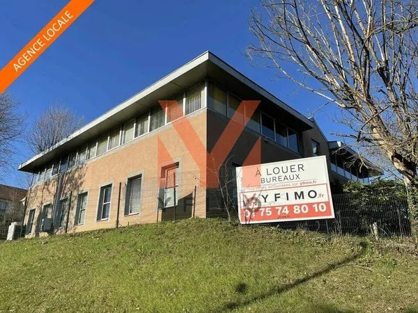 Bureaux 780 m²