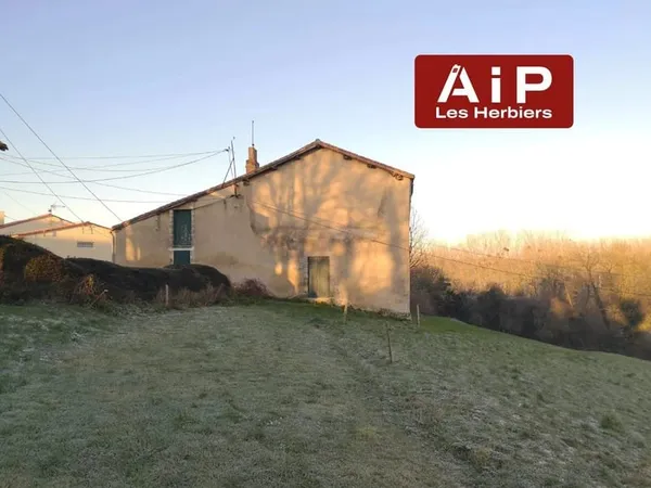 RENOVATION COMPLETE ! AXE POUZAUGES/CHANTONNAY !