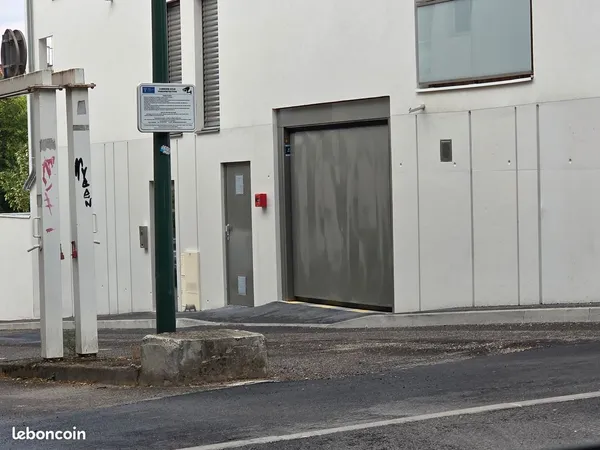 Location de parking fermes box