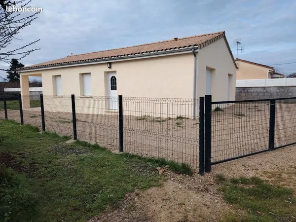 Pavillon avec terrain