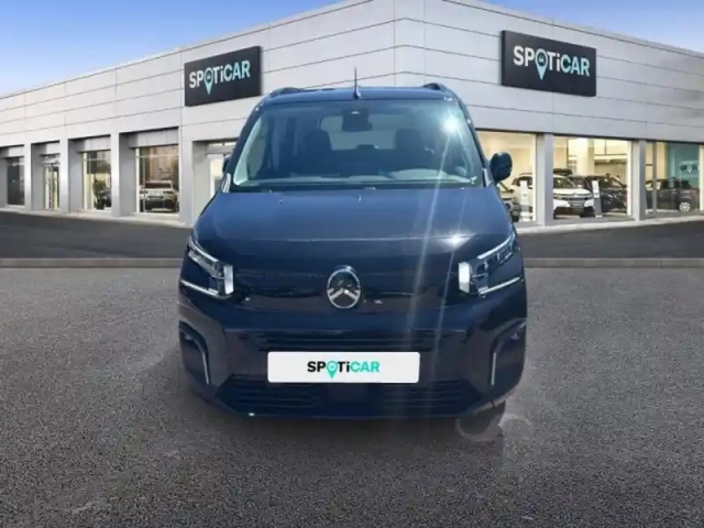 Citroën Berlingo taille m - 1.5 bluehdi 130ch s&amp;s plus eat8 5 places n-1 — photo 2