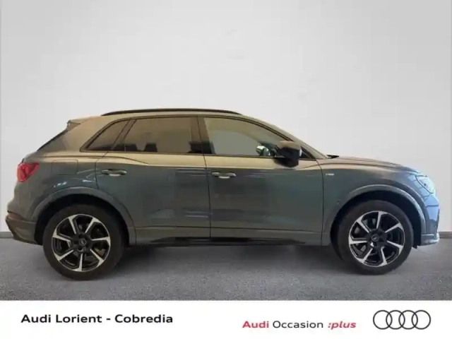 Audi Q3 45 tfsi e 245ch s line s tronic 6 — photo 3